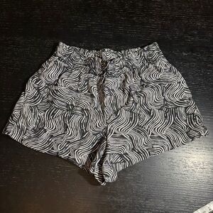 Spiral Pattern Linen Shorts